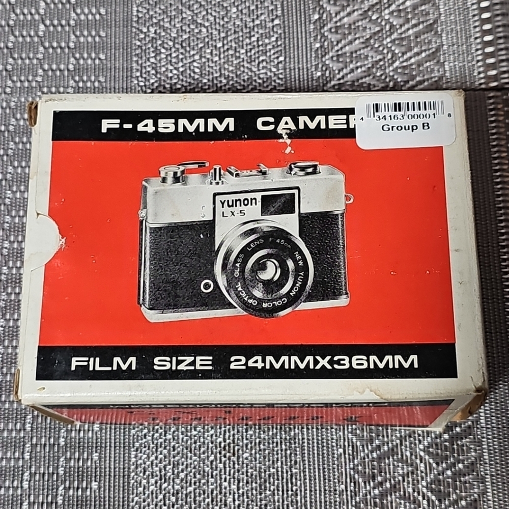 Vintage Yunon‎ LX-5 F-45MM 35mm Point & Shoot Camera Original Packaging & Case